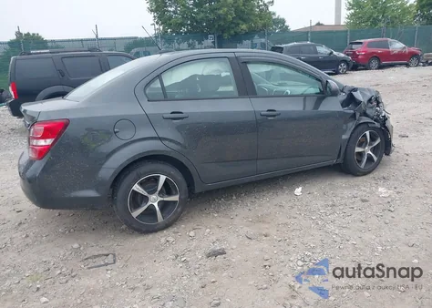 2017 Chevrolet Sonic Ls Auto z USA, uszkodzony, nr VIN 1G1JB5SGXH4120181